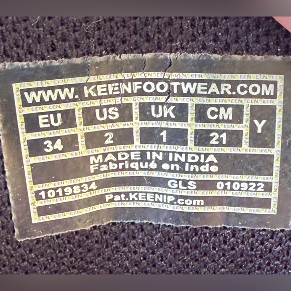 Keen Child Brown and Black Hiking Boots Size 2 Great Condition! - Picture 8 of 8